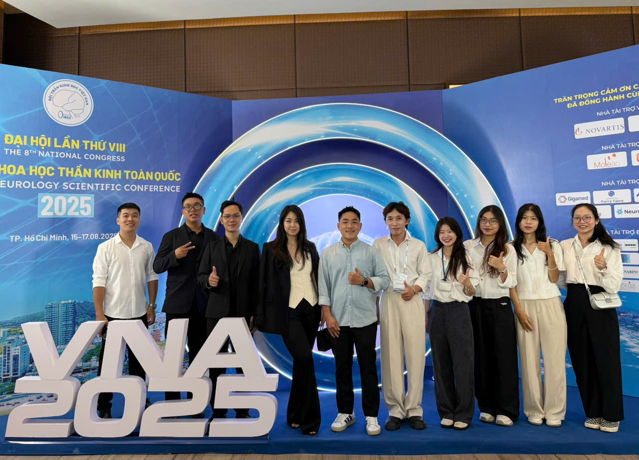 Đội ngũ Mosneuro trong hoạt động công ty
