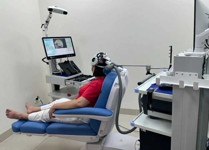 HỆ THỐNG KÍCH THÍCH TỪ TRƯỜNG XUYÊN SỌ, TÍCH HỢP ĐỊNH VỊ THẦN KINH CỦA NEUROSOFT - LỰA CHỌN CỦA BỆNH VIỆN QUÂN Y 175